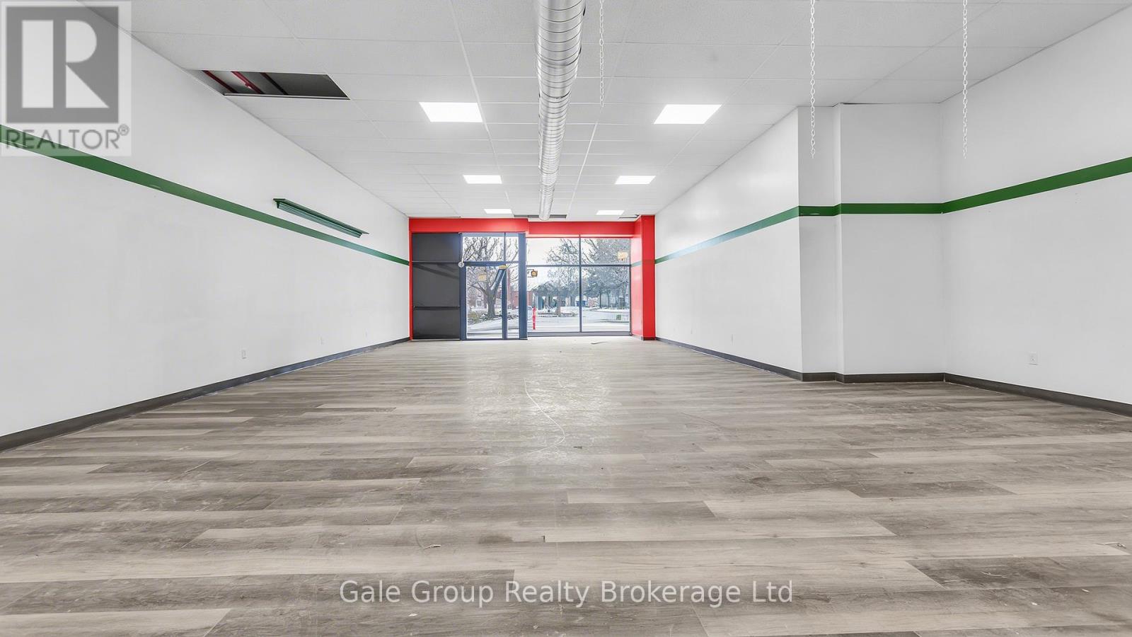 467 Dundas Street, Woodstock (Woodstock - North), Ontario  N4S 1C2 - Photo 4 - X12852824