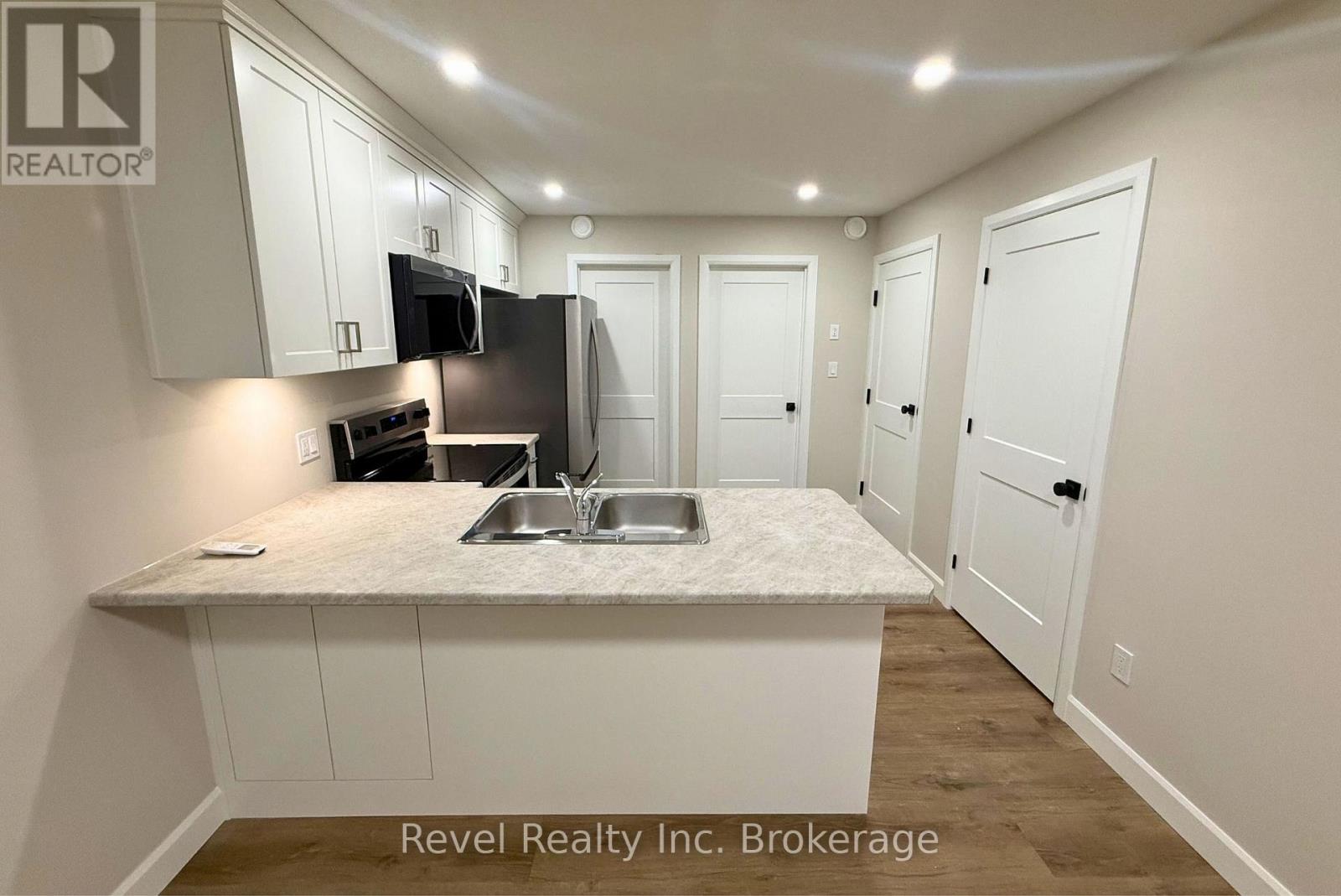 Lower Left - 675 Princess Street, Woodstock (Woodstock - North), Ontario  N4S 4H7 - Photo 7 - X12854050