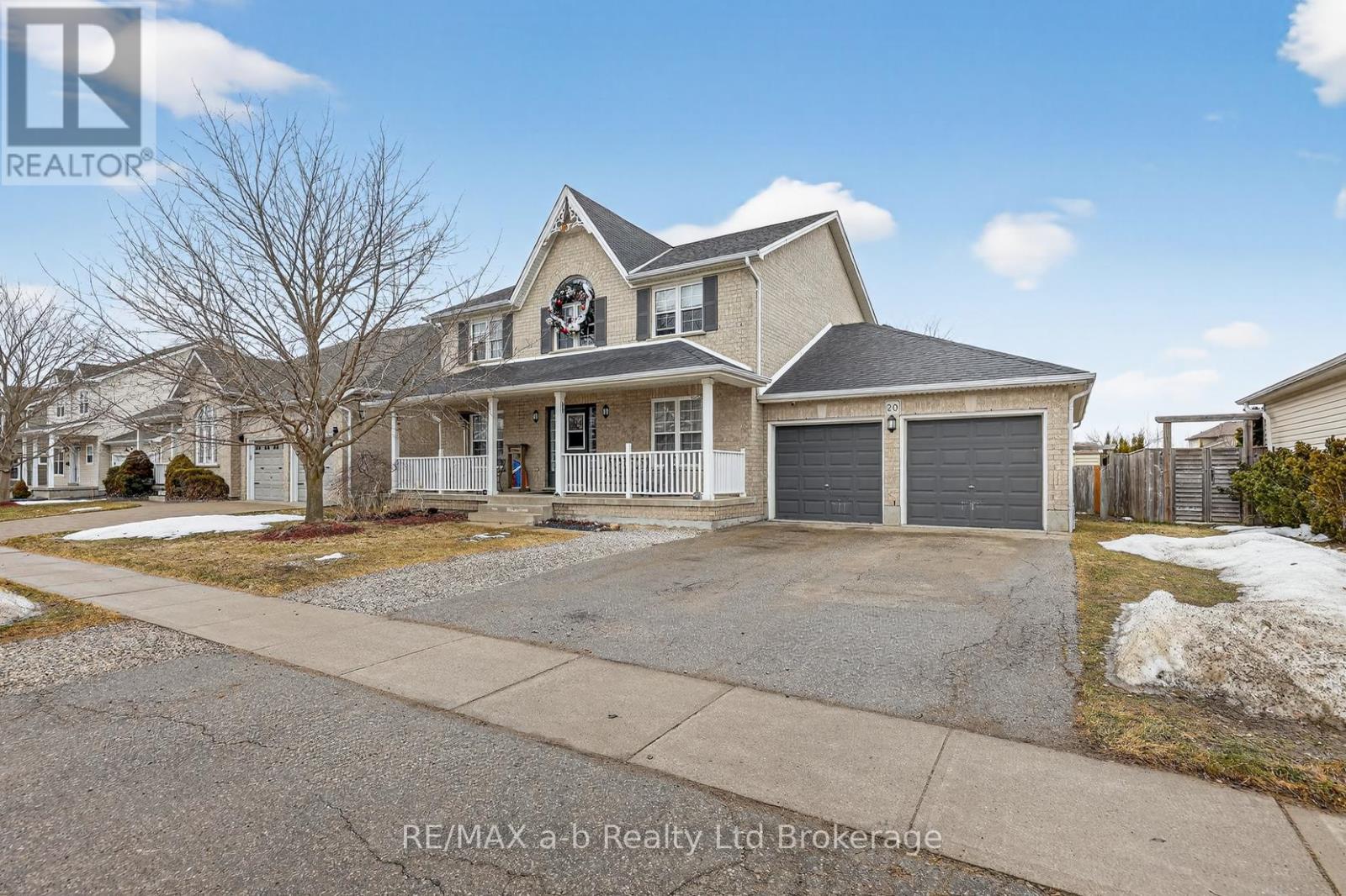 20 Owen Street, Ingersoll (Ingersoll - South), Ontario  N5C 4G7 - Photo 2 - X12854224