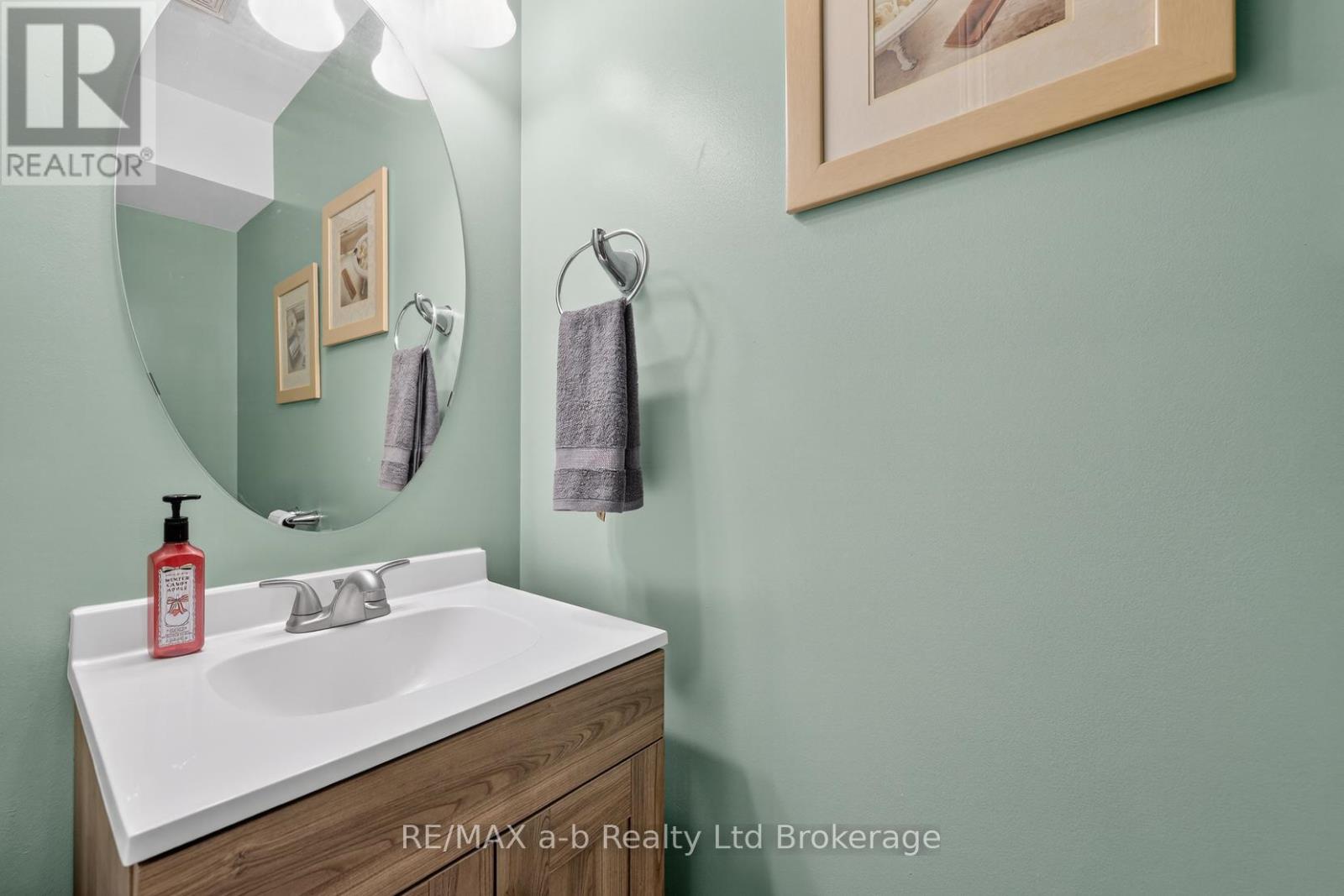 20 Owen Street, Ingersoll (Ingersoll - South), Ontario  N5C 4G7 - Photo 23 - X12854224