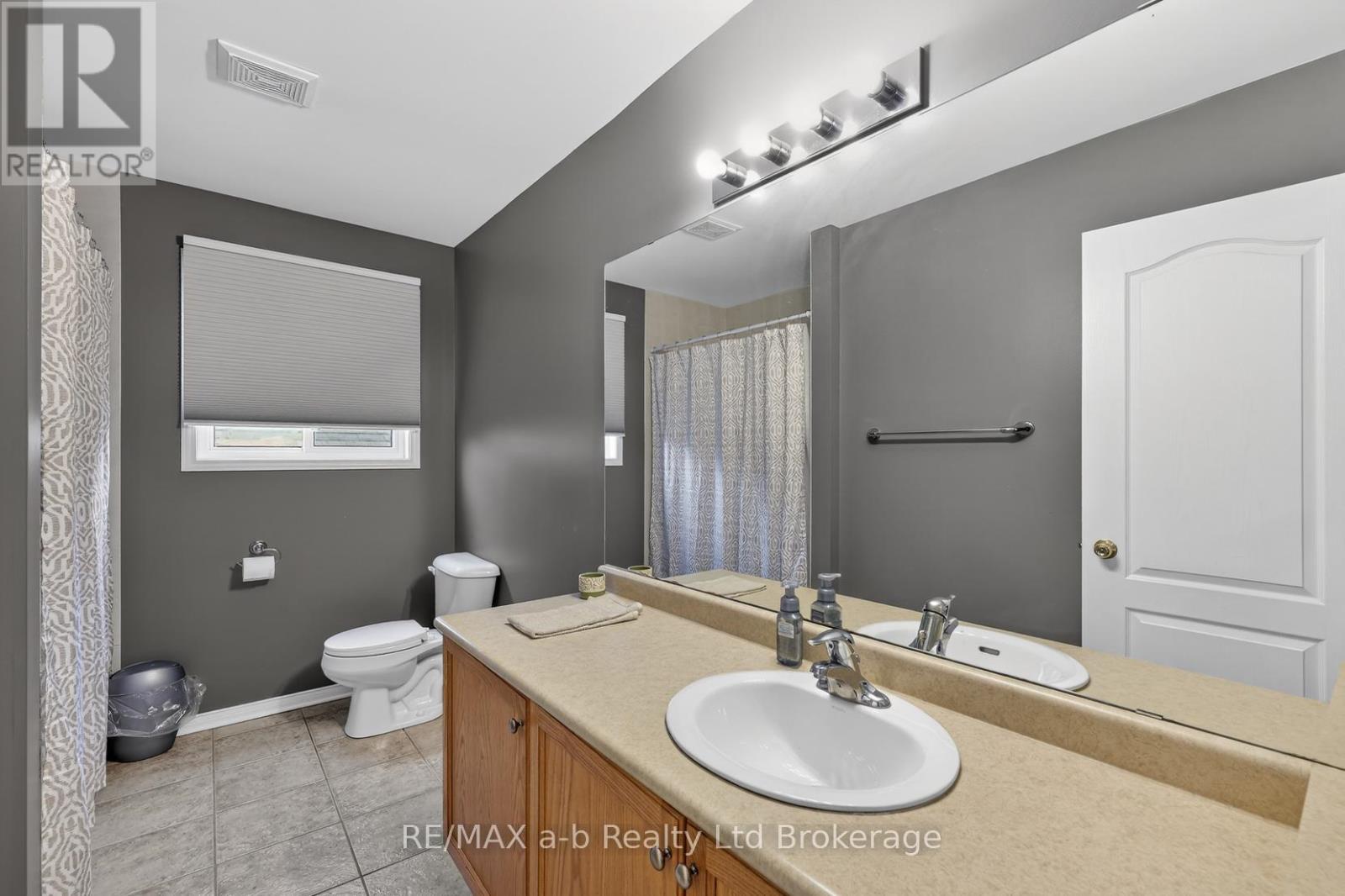 20 Owen Street, Ingersoll (Ingersoll - South), Ontario  N5C 4G7 - Photo 31 - X12854224