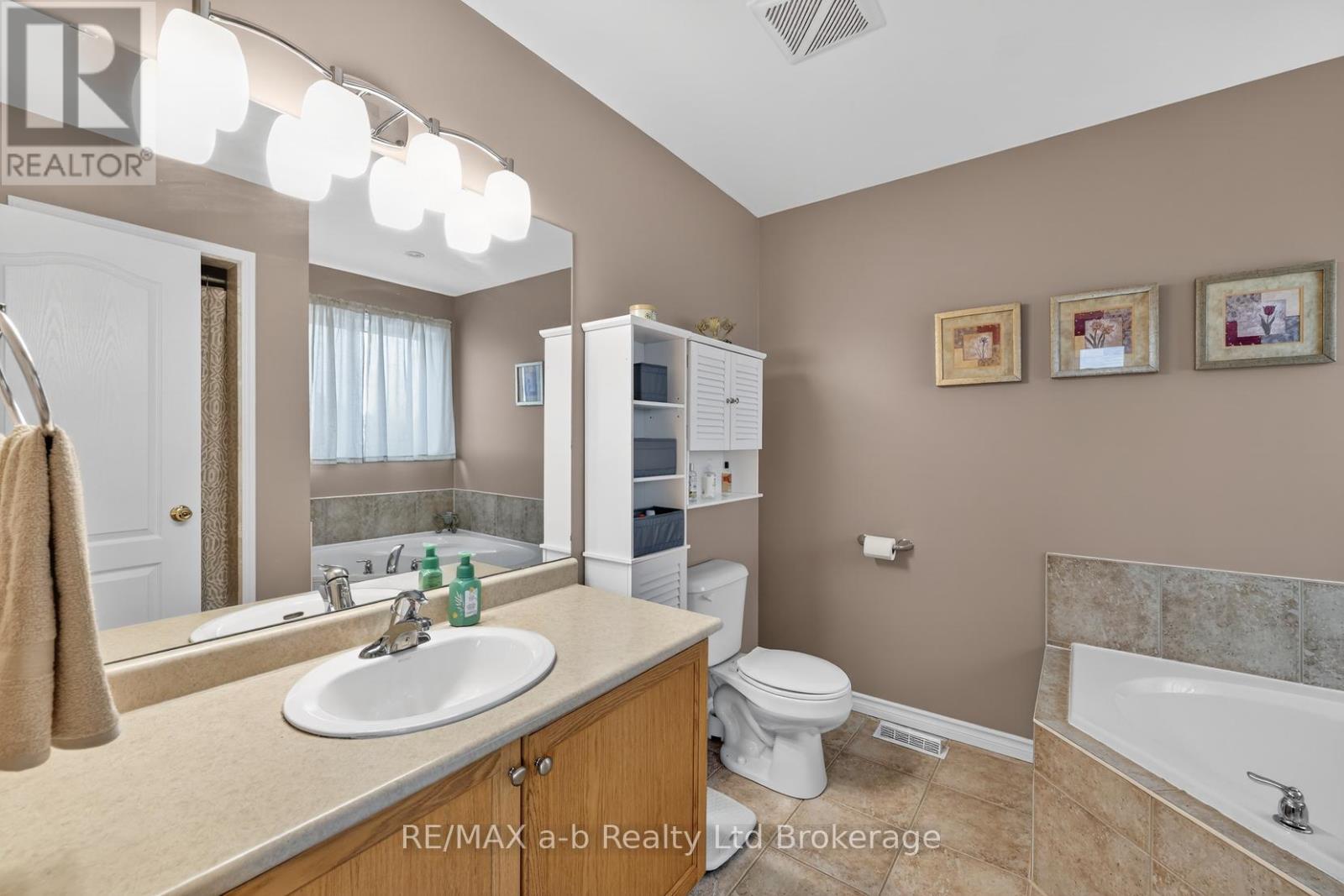 20 Owen Street, Ingersoll (Ingersoll - South), Ontario  N5C 4G7 - Photo 32 - X12854224