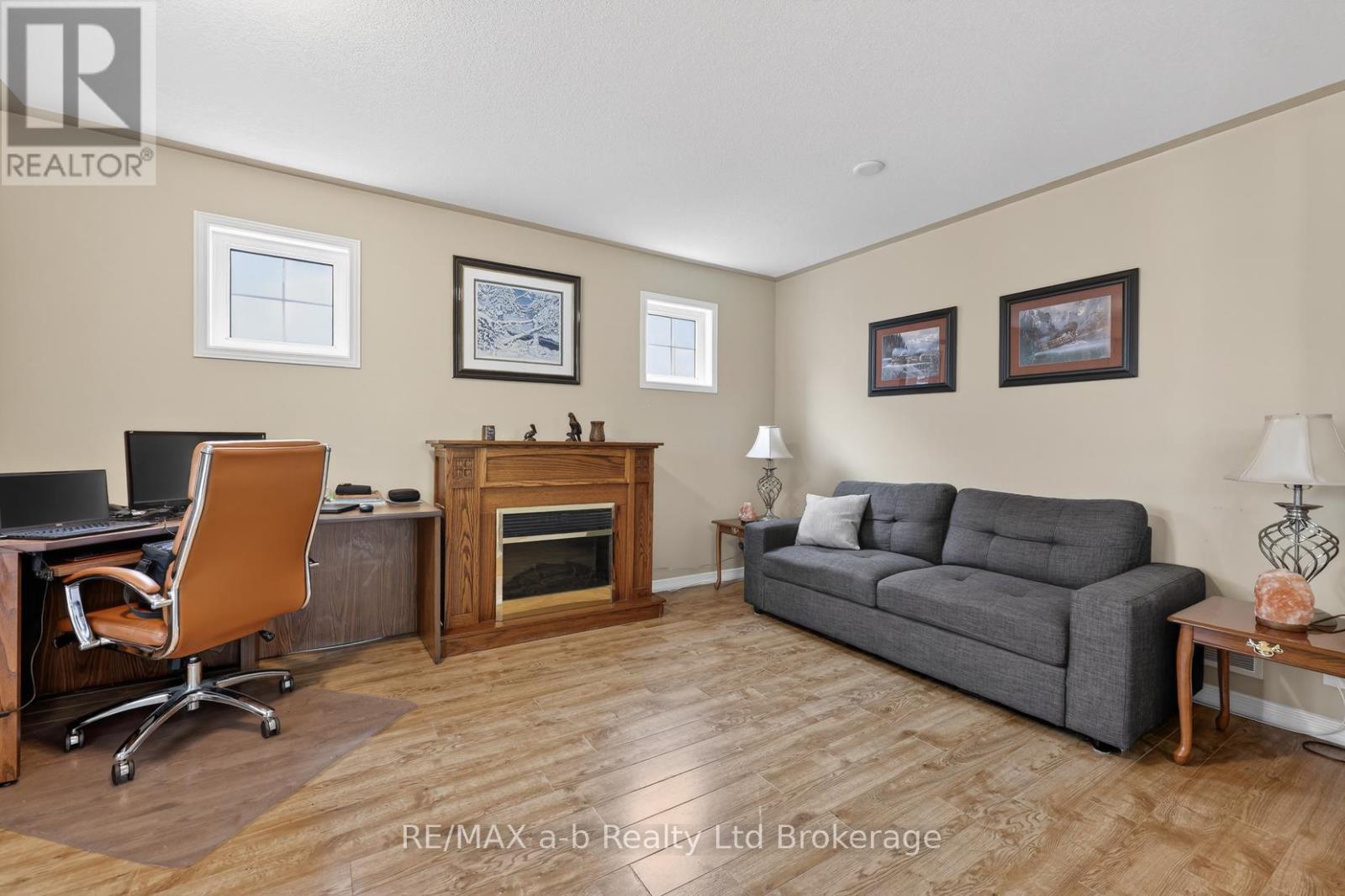 20 Owen Street, Ingersoll (Ingersoll - South), Ontario  N5C 4G7 - Photo 7 - X12854224