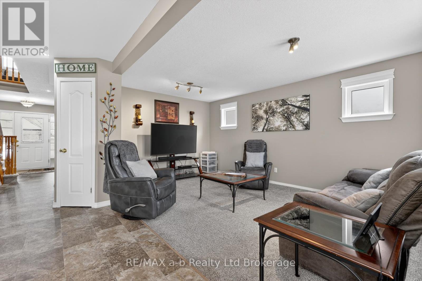 20 Owen Street, Ingersoll (Ingersoll - South), Ontario  N5C 4G7 - Photo 8 - X12854224