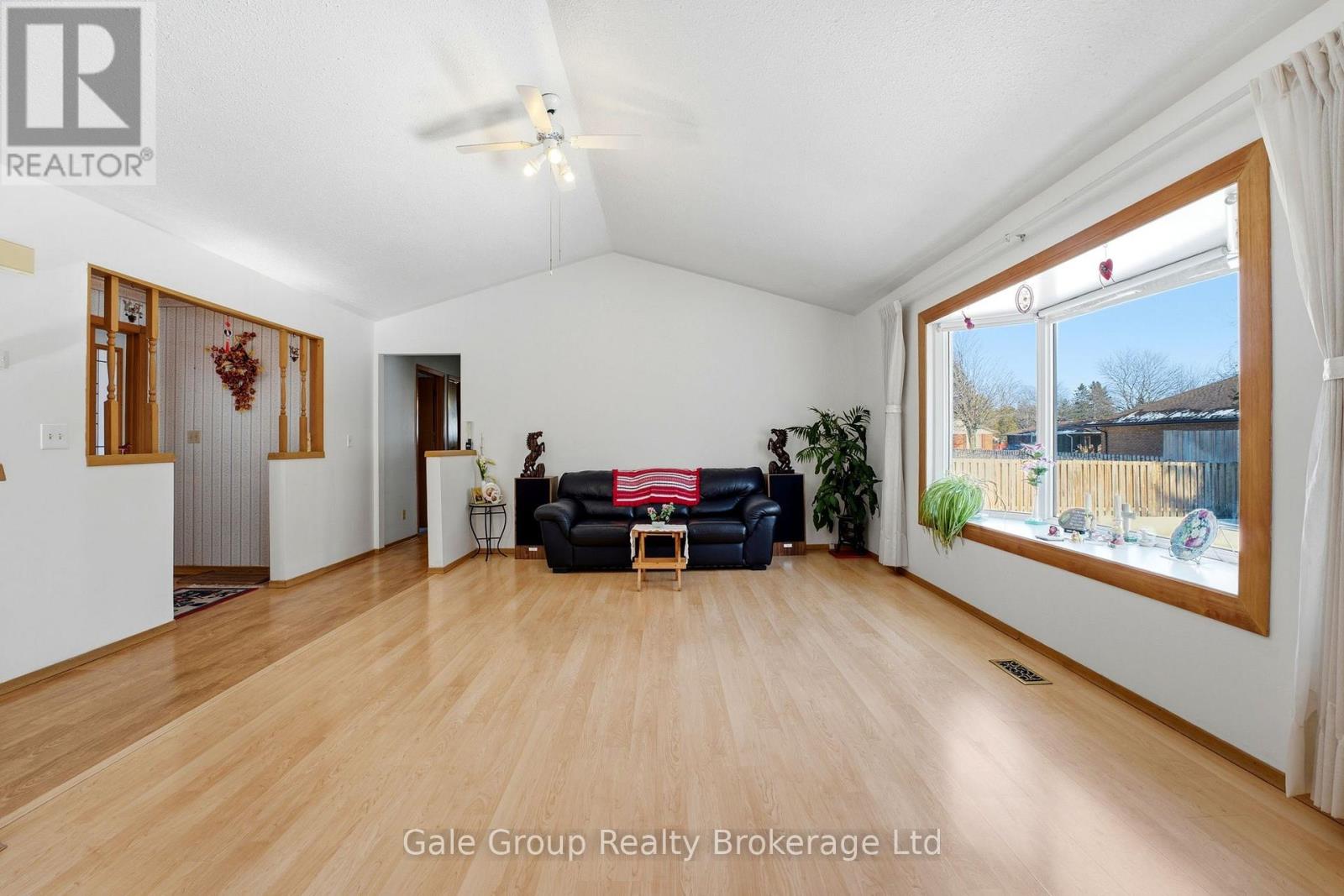 38 Adams Avenue, Tillsonburg, Ontario  N4G 5B3 - Photo 4 - X12854280