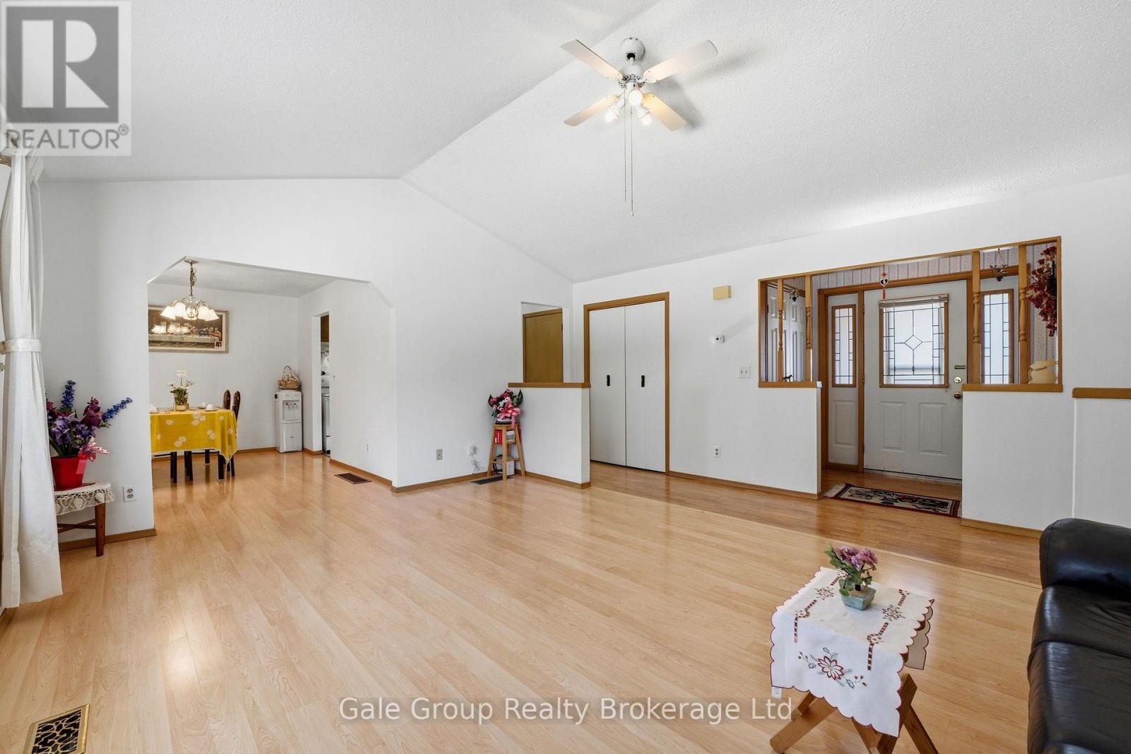 38 Adams Avenue, Tillsonburg, Ontario  N4G 5B3 - Photo 5 - X12854280