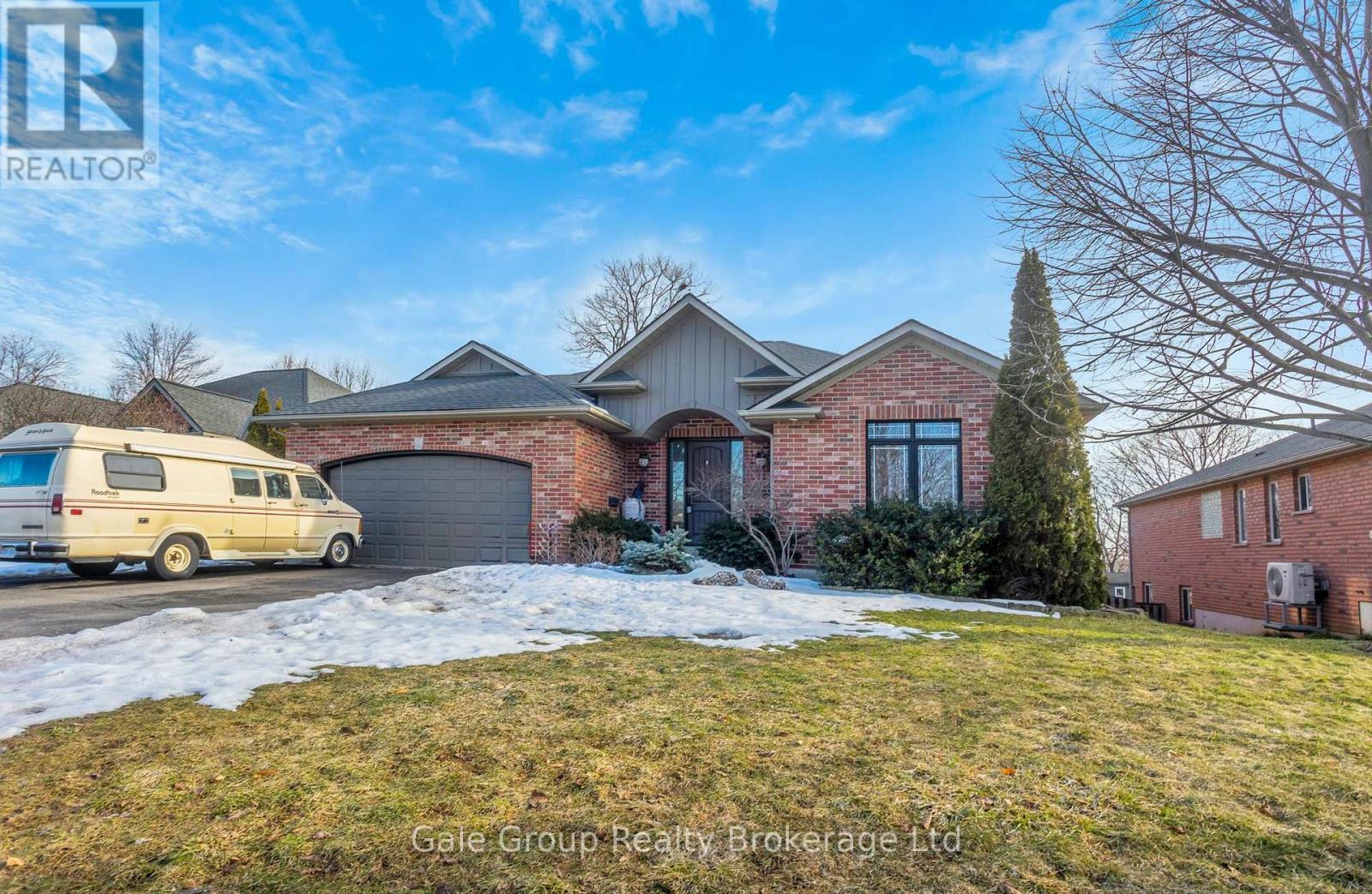 26 Woodland Crescent, Tillsonburg, Ontario  N4G 5R5 - Photo 2 - X12854896