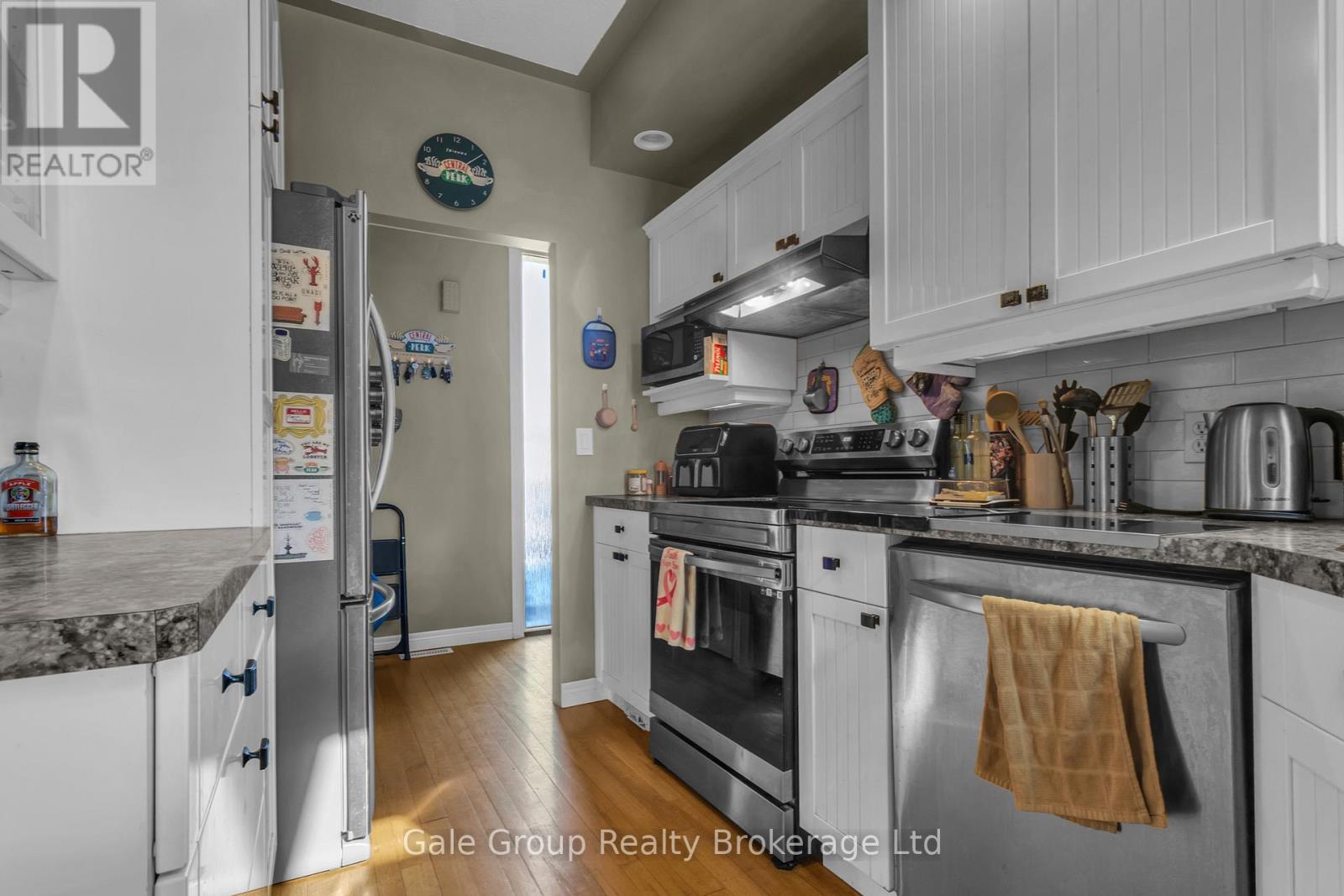 26 Woodland Crescent, Tillsonburg, Ontario  N4G 5R5 - Photo 9 - X12854896