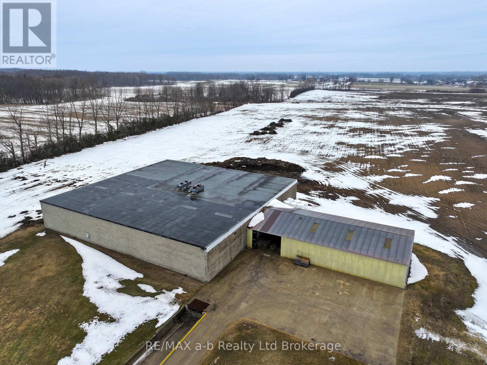 266 Norwich Road, Brant (Brantford Twp), Ontario  N0E 1R0 - Photo 2 - X12855676
