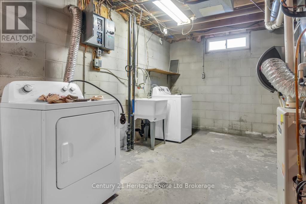 368 Odlum Drive, Woodstock (Woodstock - South), Ontario  N4S 3S2 - Photo 16 - X12856294