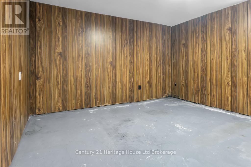 368 Odlum Drive, Woodstock (Woodstock - South), Ontario  N4S 3S2 - Photo 17 - X12856294