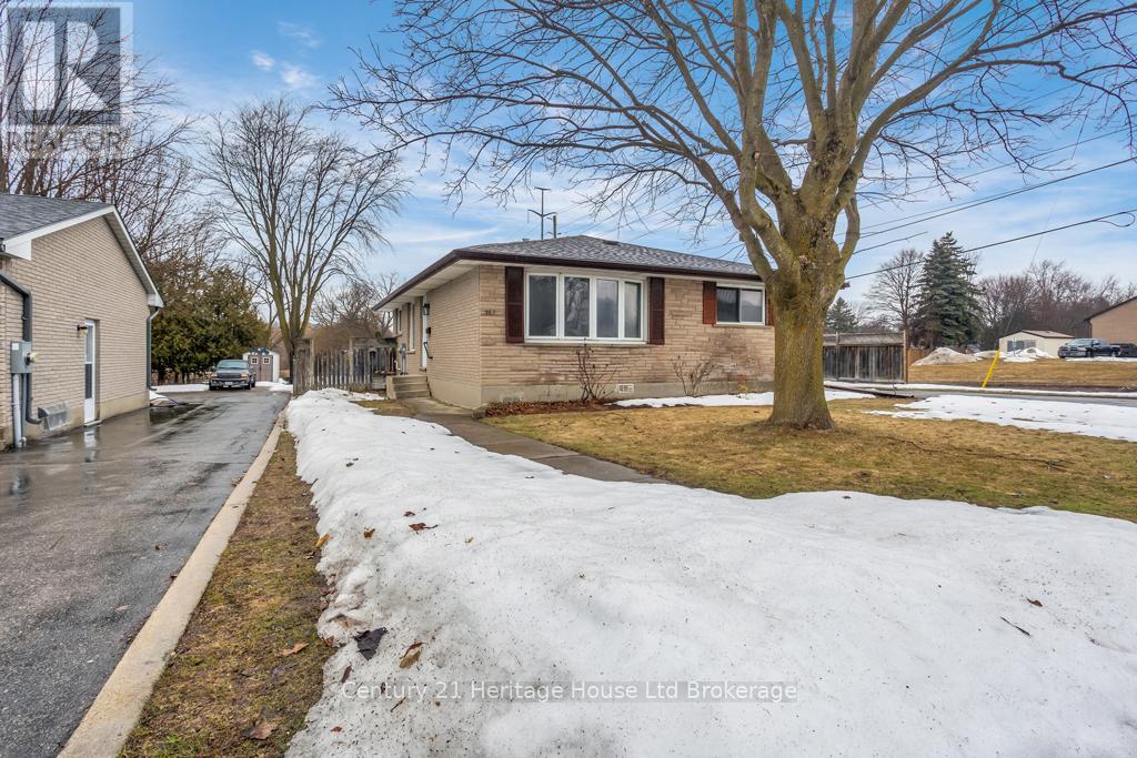 368 Odlum Drive, Woodstock (Woodstock - South), Ontario  N4S 3S2 - Photo 2 - X12856294