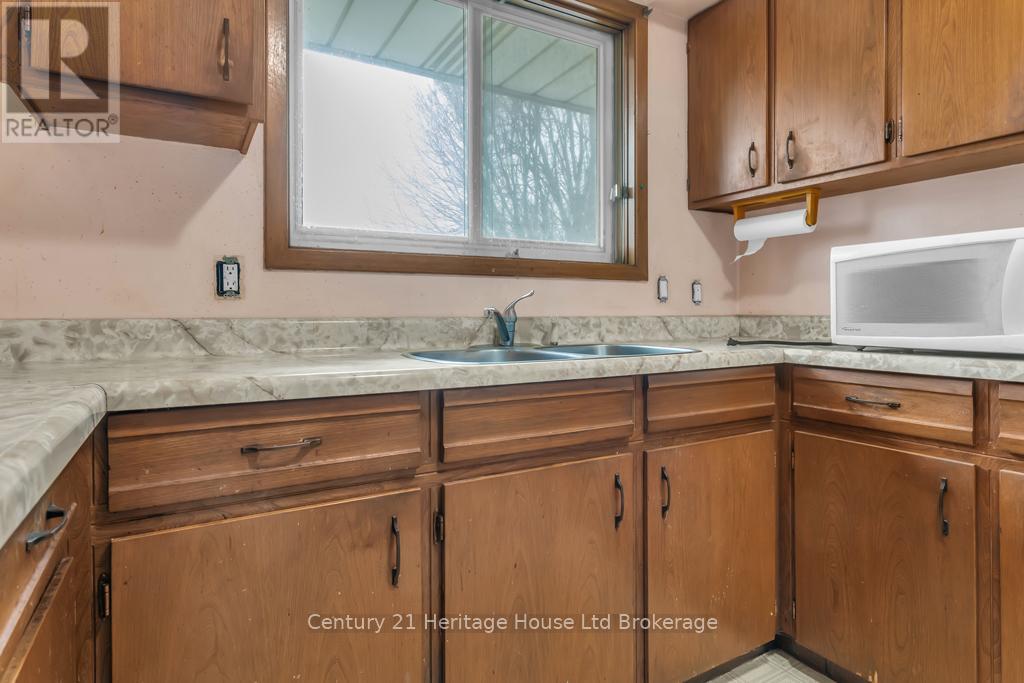 368 Odlum Drive, Woodstock (Woodstock - South), Ontario  N4S 3S2 - Photo 21 - X12856294