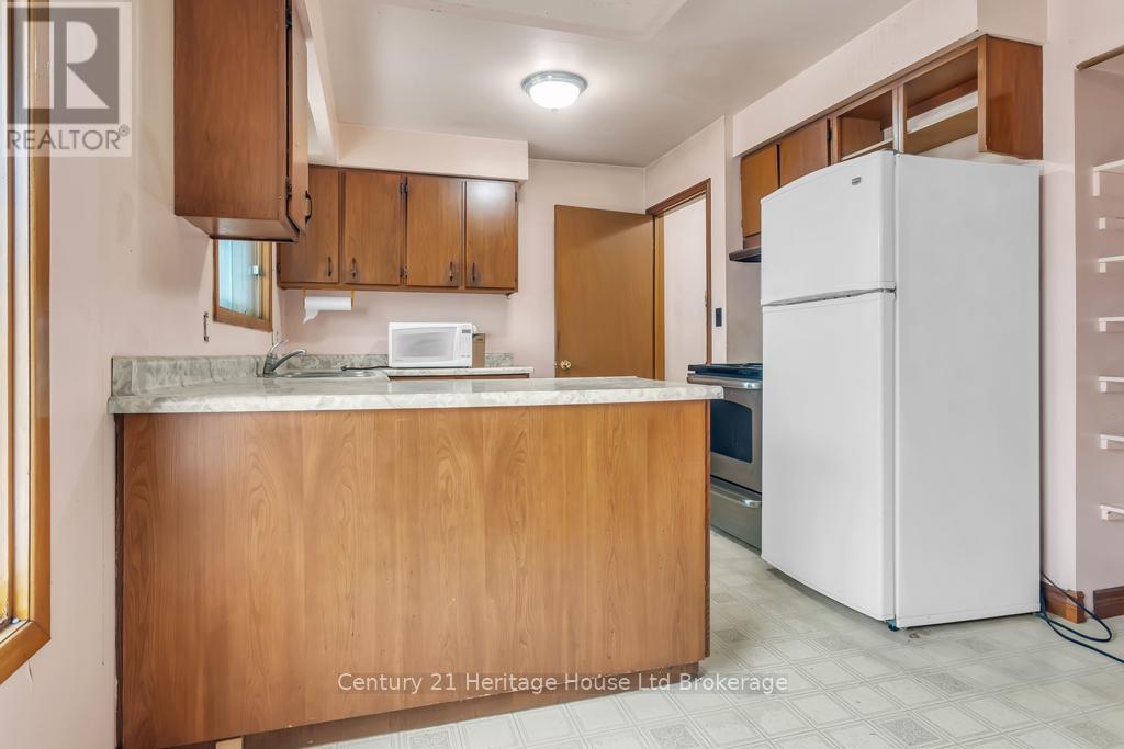 368 Odlum Drive, Woodstock (Woodstock - South), Ontario  N4S 3S2 - Photo 22 - X12856294