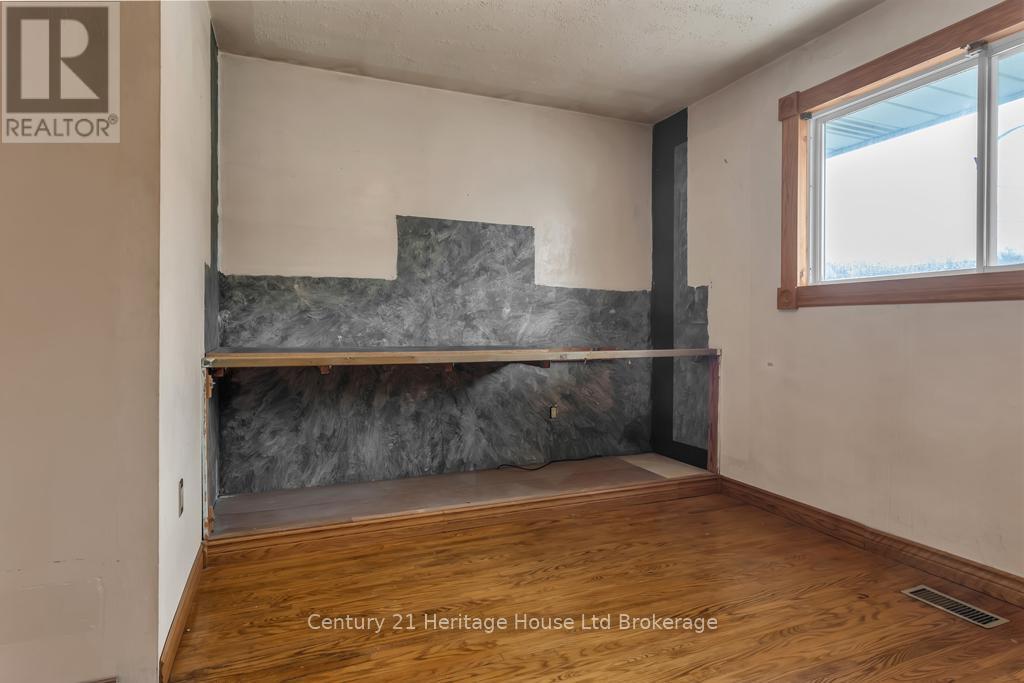 368 Odlum Drive, Woodstock (Woodstock - South), Ontario  N4S 3S2 - Photo 25 - X12856294