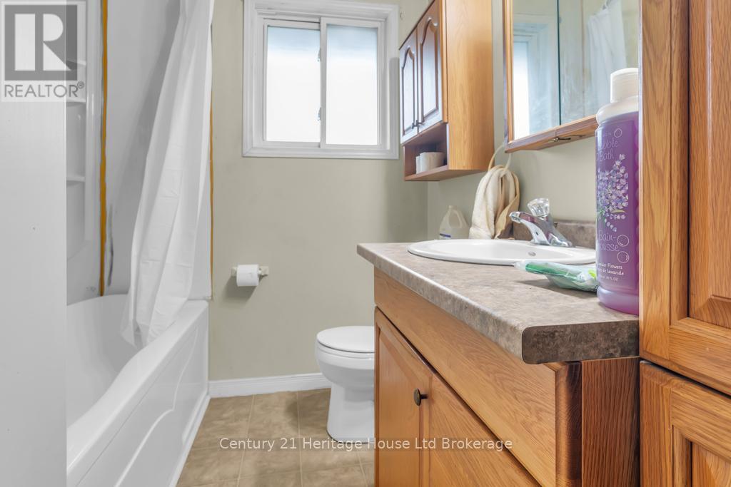 368 Odlum Drive, Woodstock (Woodstock - South), Ontario  N4S 3S2 - Photo 26 - X12856294