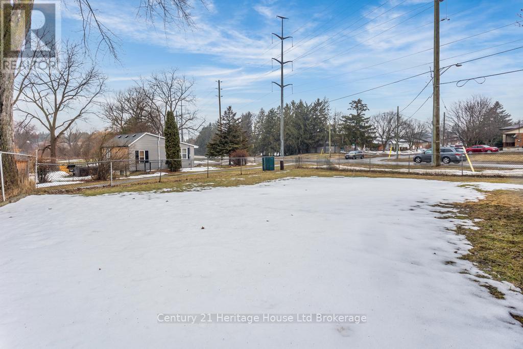 368 Odlum Drive, Woodstock (Woodstock - South), Ontario  N4S 3S2 - Photo 7 - X12856294