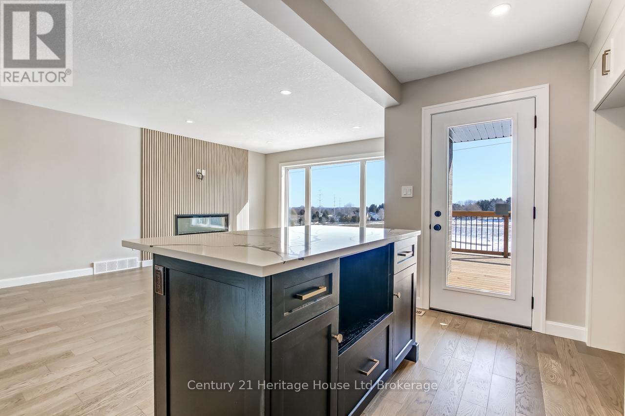 327 Anderson Street, Woodstock (Woodstock - South), Ontario  N4S 0G6 - Photo 12 - X12863190