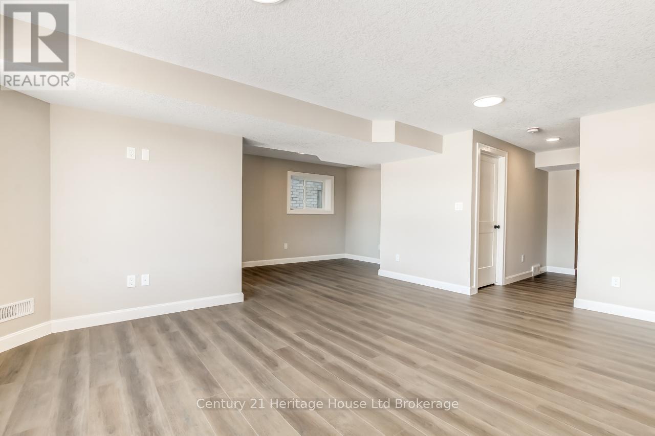 327 Anderson Street, Woodstock (Woodstock - South), Ontario  N4S 0G6 - Photo 29 - X12863190