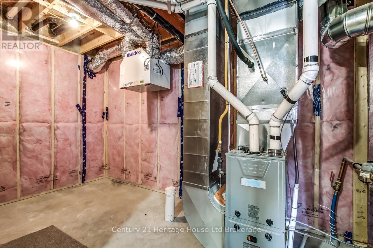 327 Anderson Street, Woodstock (Woodstock - South), Ontario  N4S 0G6 - Photo 32 - X12863190