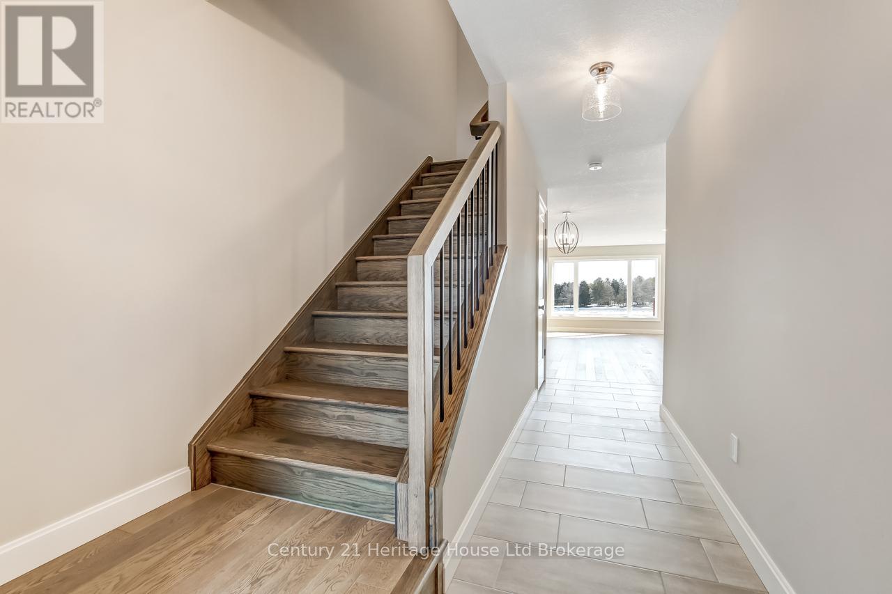 327 Anderson Street, Woodstock (Woodstock - South), Ontario  N4S 0G6 - Photo 4 - X12863190