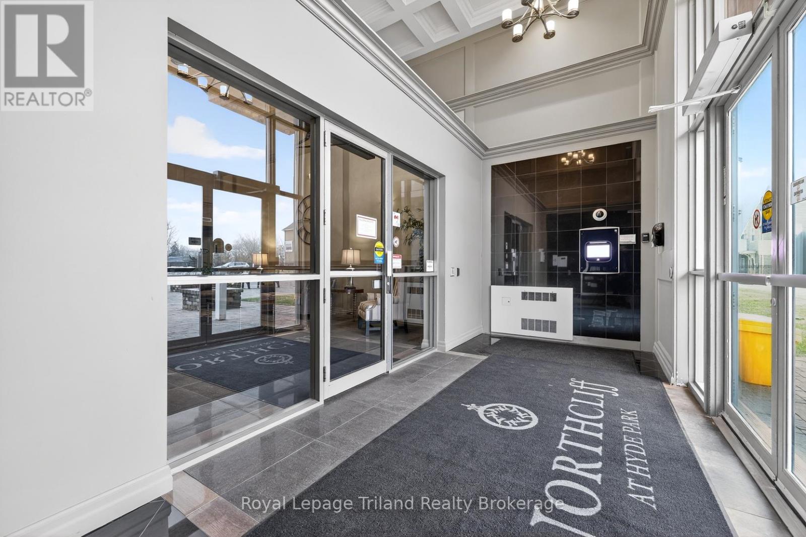 1007 - 1030 Coronation Drive, London North (North I), Ontario  N6G 0G5 - Photo 4 - X12864262