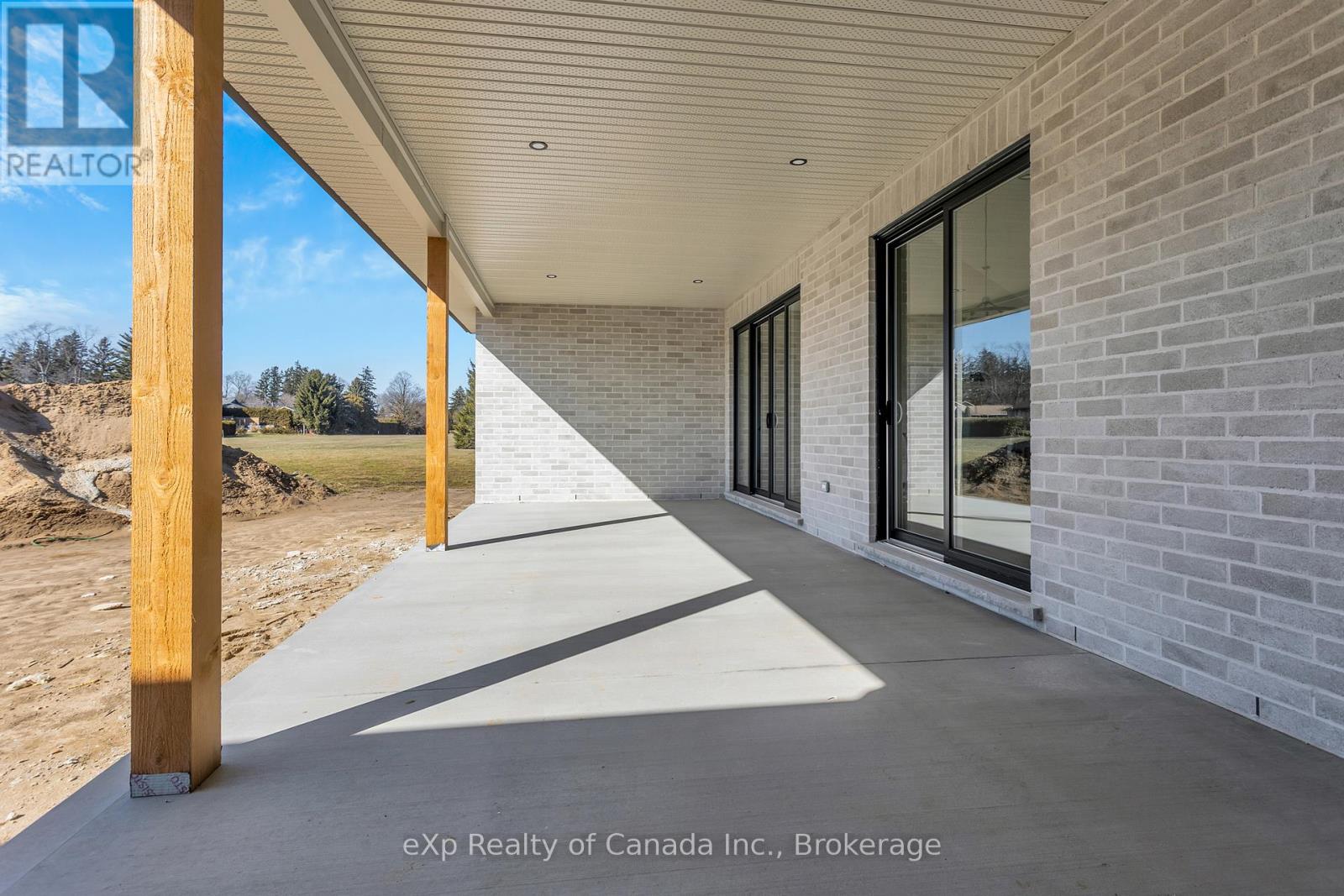 65 Meadowlands Drive, Norwich (Otterville), Ontario  N0J 1R0 - Photo 10 - X12865758