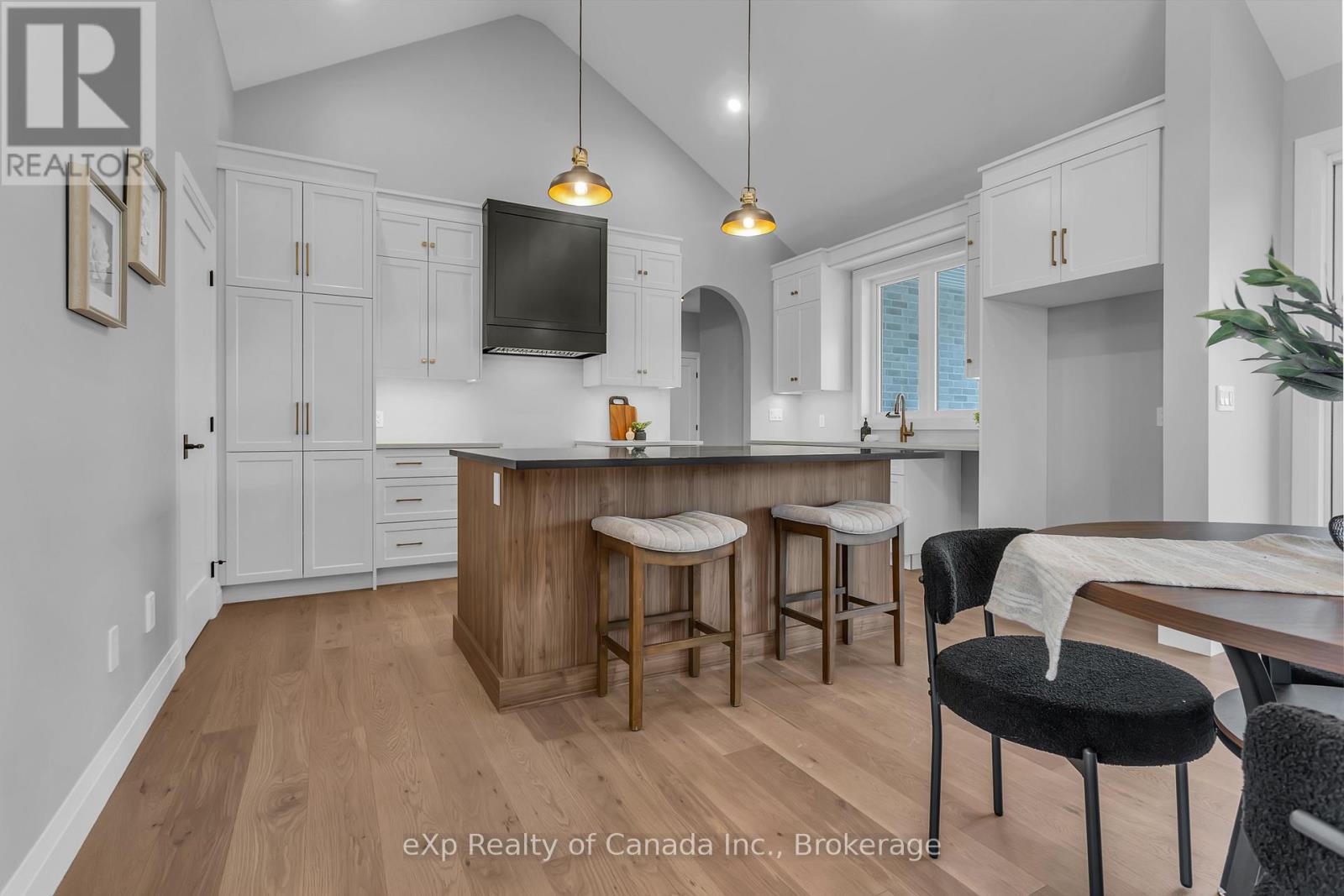 65 Meadowlands Drive, Norwich (Otterville), Ontario  N0J 1R0 - Photo 28 - X12865758