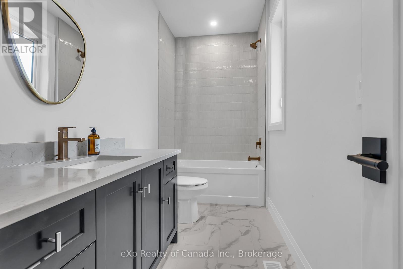 65 Meadowlands Drive, Norwich (Otterville), Ontario  N0J 1R0 - Photo 49 - X12865758