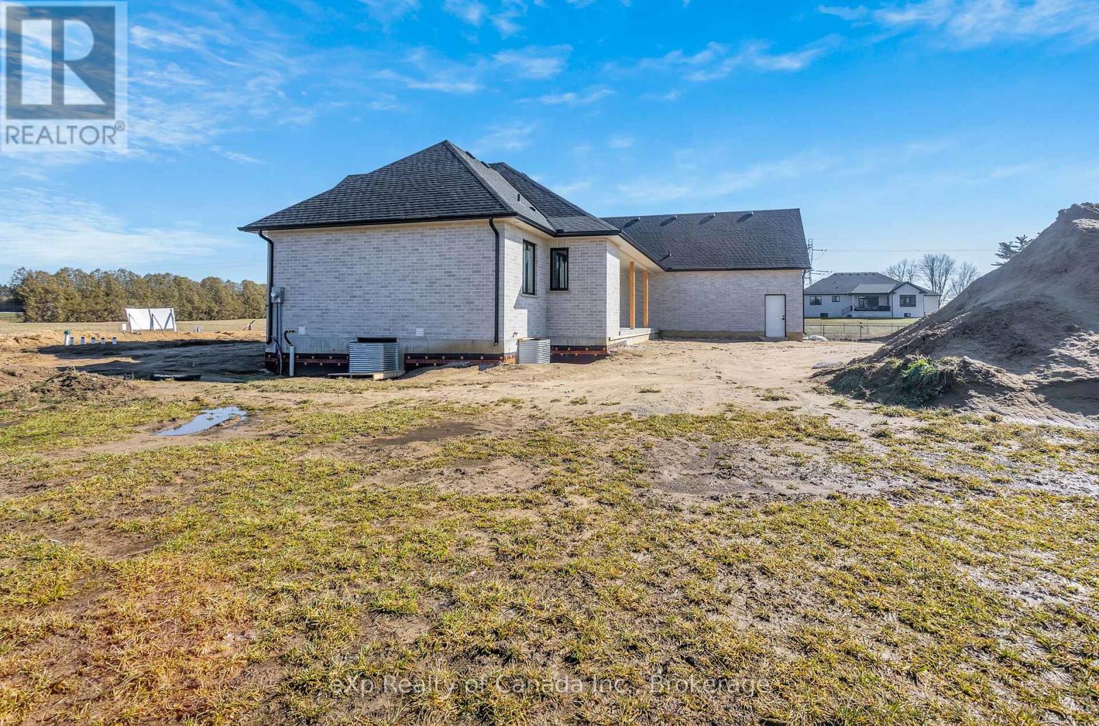 65 Meadowlands Drive, Norwich (Otterville), Ontario  N0J 1R0 - Photo 8 - X12865758