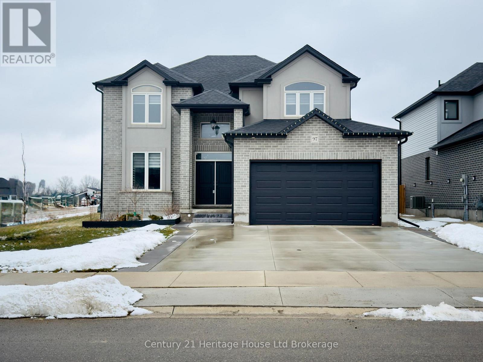 97 Beech Boulevard, Tillsonburg, Ontario  N4G 5S1 - Photo 2 - X12866924