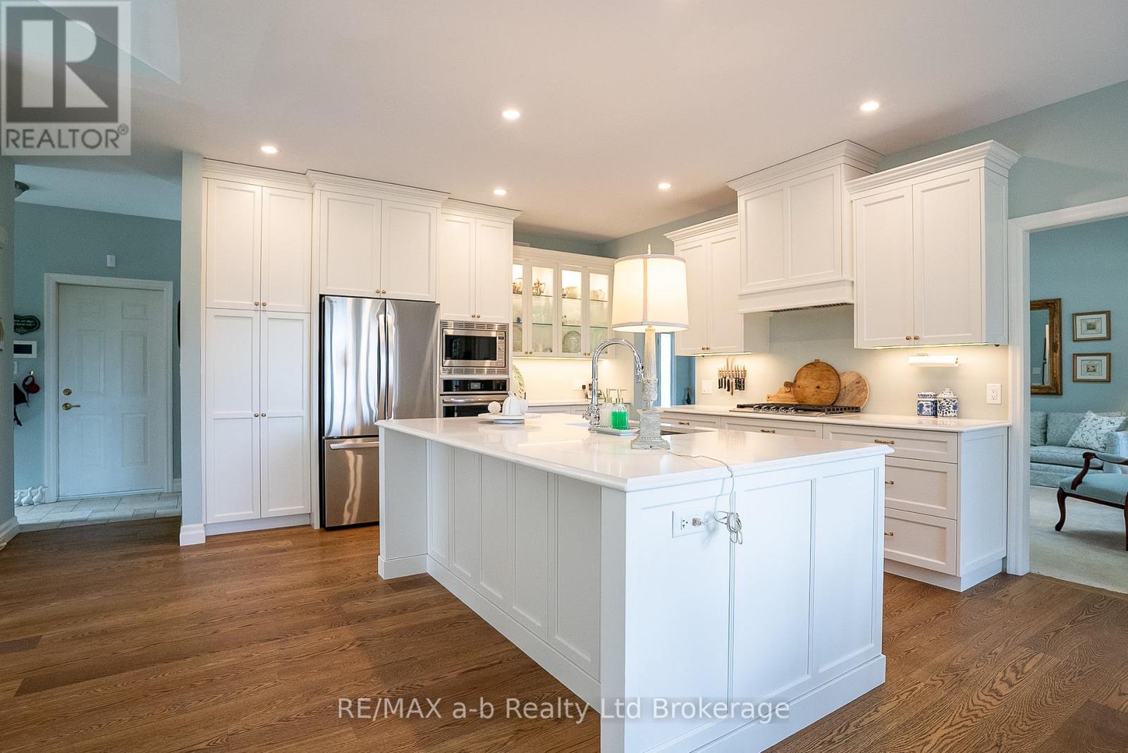 15 Otterview Drive, Norwich (Otterville), Ontario  N0J 1R0 - Photo 9 - X12870016