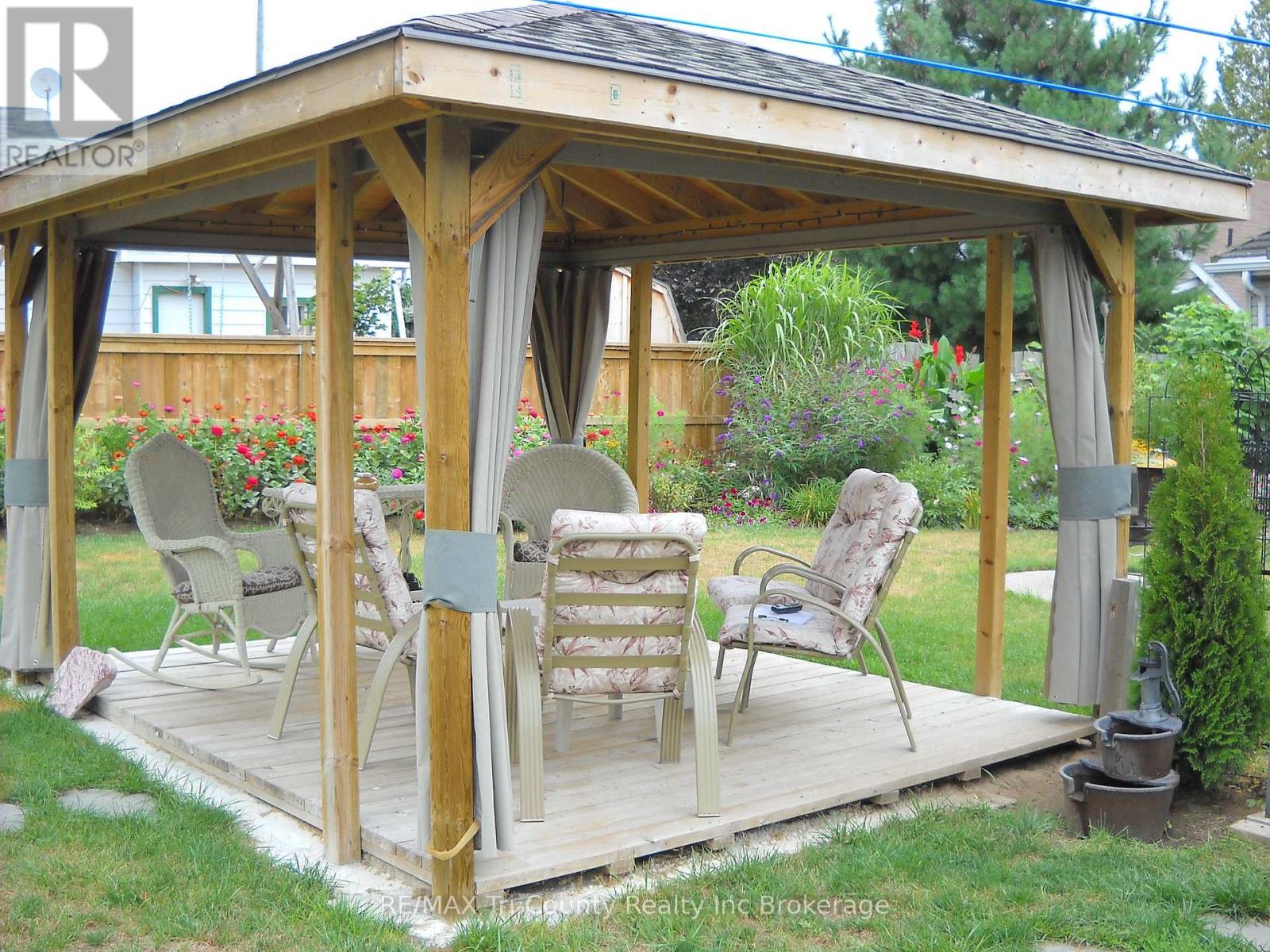 26 Ontario Street, Tillsonburg, Ontario  N4G 2V6 - Photo 8 - X12873078