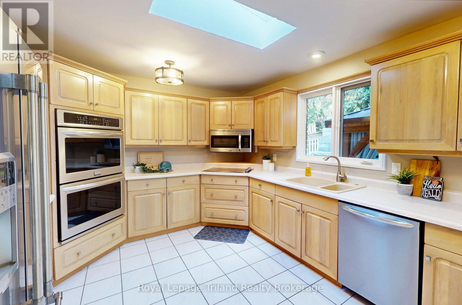 444 Lee Avenue, Woodstock (Woodstock - North), Ontario  N4S 6Y3 - Photo 13 - X12875450