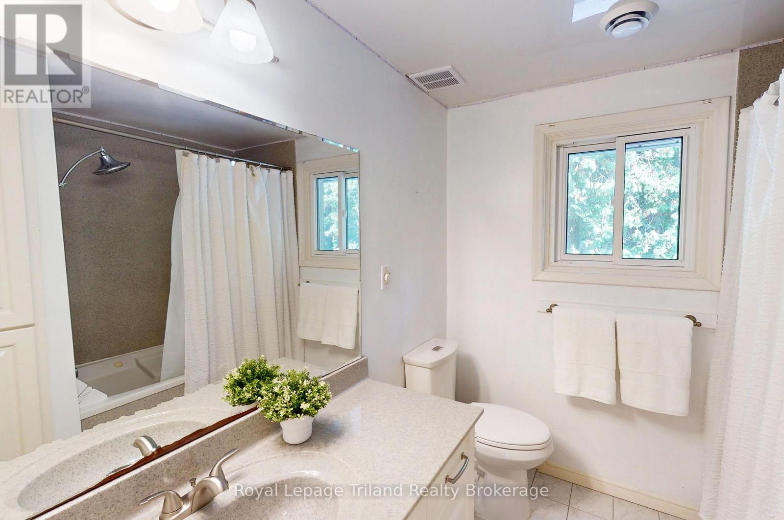 444 Lee Avenue, Woodstock (Woodstock - North), Ontario  N4S 6Y3 - Photo 22 - X12875450