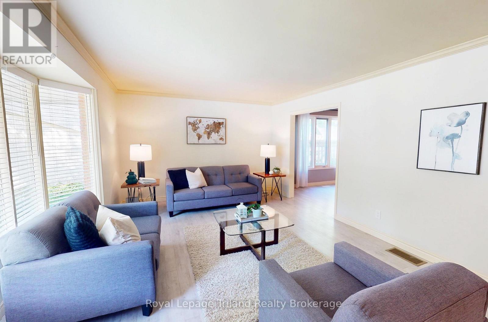 444 Lee Avenue, Woodstock (Woodstock - North), Ontario  N4S 6Y3 - Photo 3 - X12875450