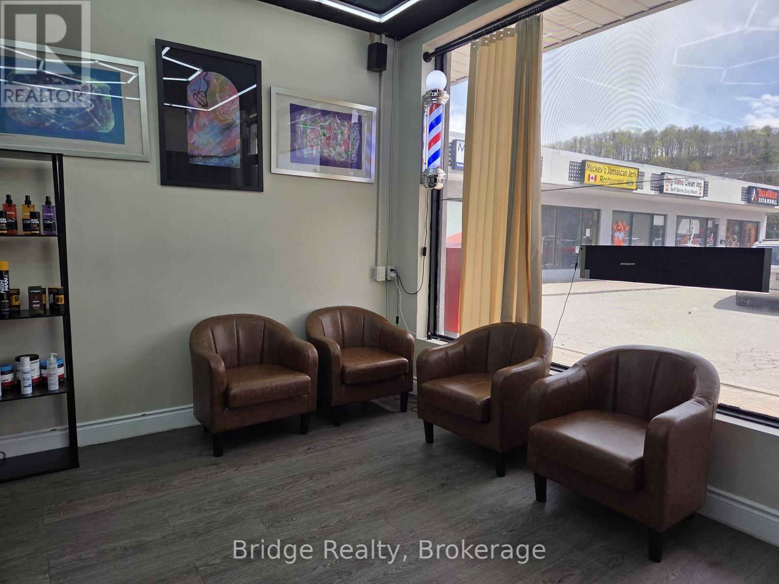 4 - 635 Greenhill Avenue, Hamilton (Vincent), Ontario  L8K 5W8 - Photo 10 - X12878280