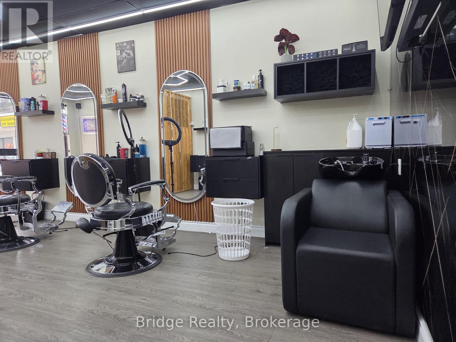 4 - 635 Greenhill Avenue, Hamilton (Vincent), Ontario  L8K 5W8 - Photo 14 - X12878280