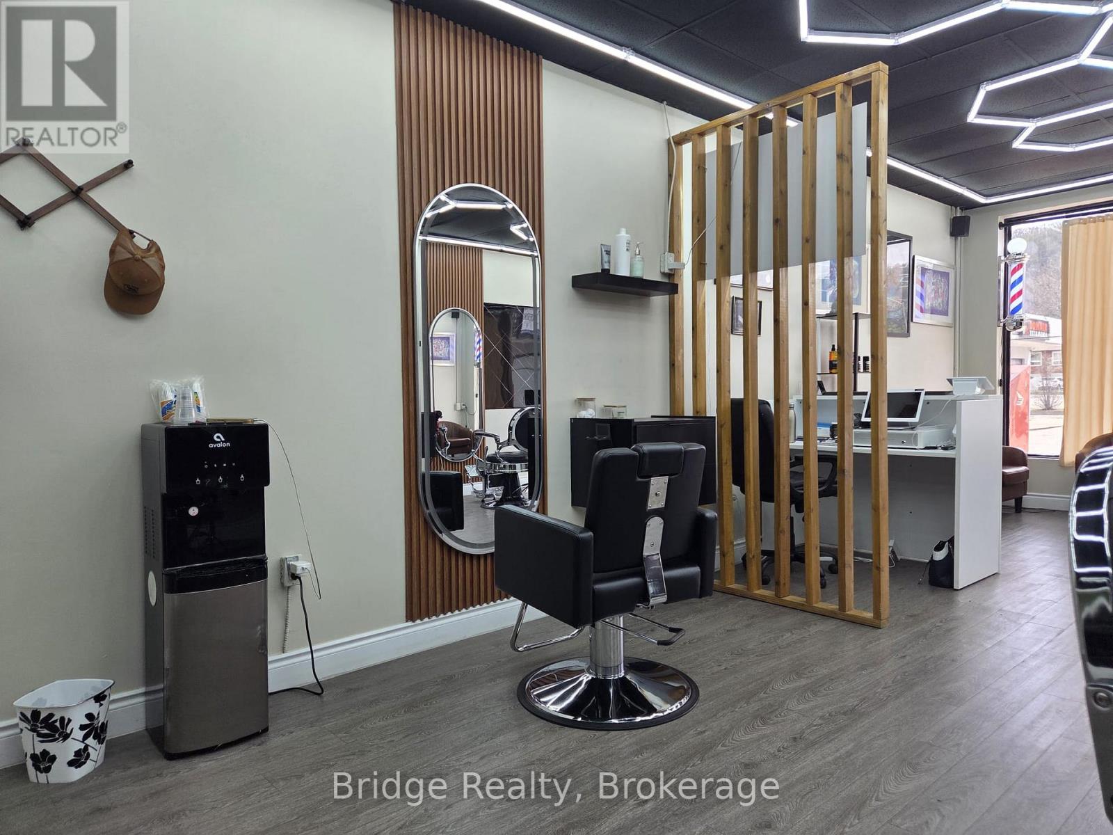 4 - 635 Greenhill Avenue, Hamilton (Vincent), Ontario  L8K 5W8 - Photo 15 - X12878280