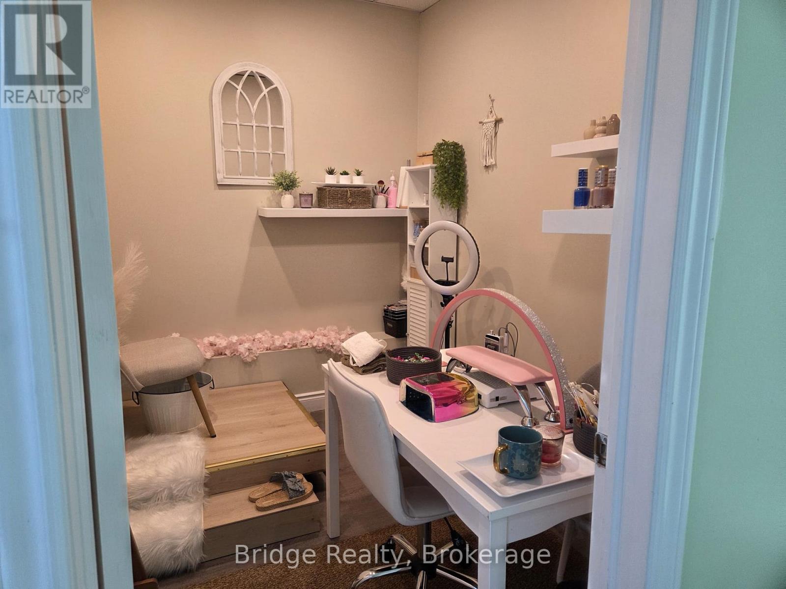 4 - 635 Greenhill Avenue, Hamilton (Vincent), Ontario  L8K 5W8 - Photo 17 - X12878280