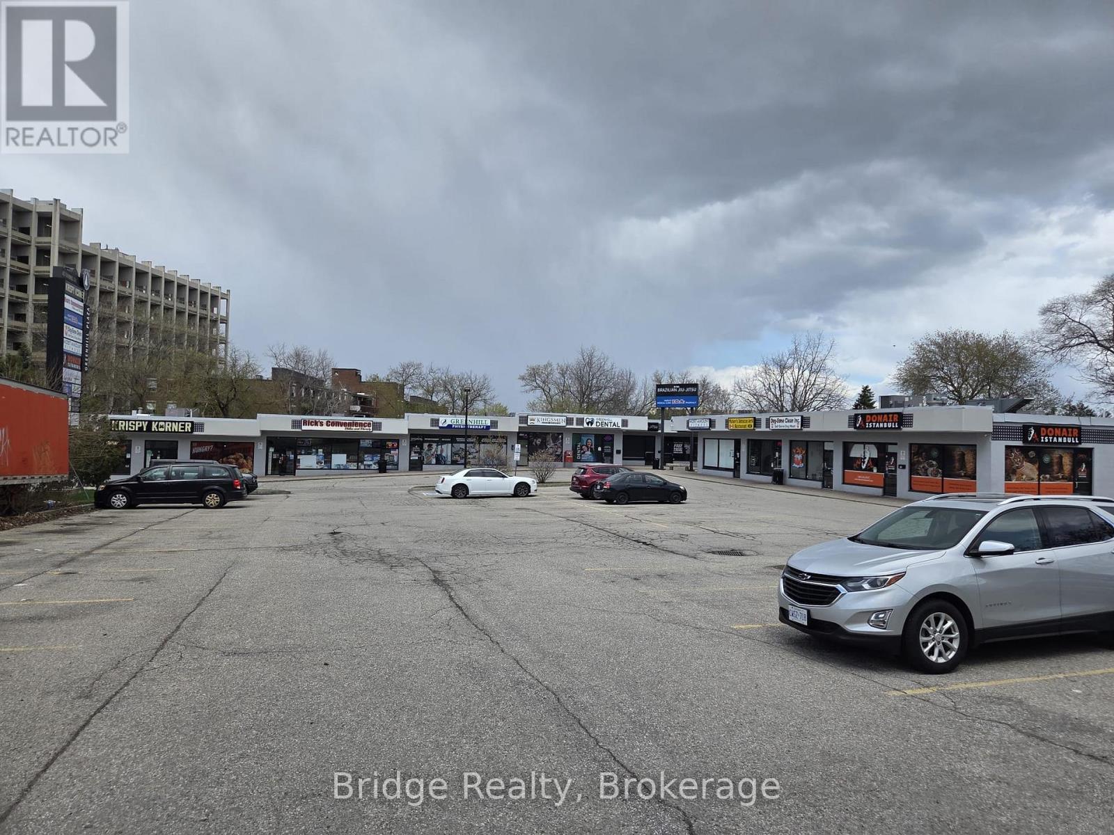 4 - 635 Greenhill Avenue, Hamilton (Vincent), Ontario  L8K 5W8 - Photo 30 - X12878280