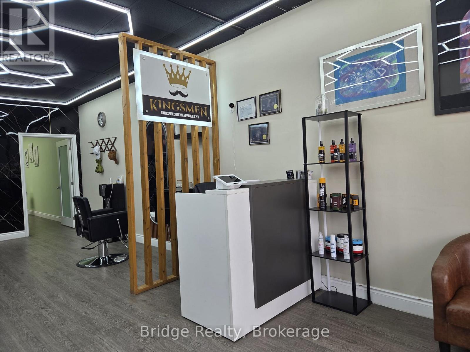 4 - 635 Greenhill Avenue, Hamilton (Vincent), Ontario  L8K 5W8 - Photo 8 - X12878280