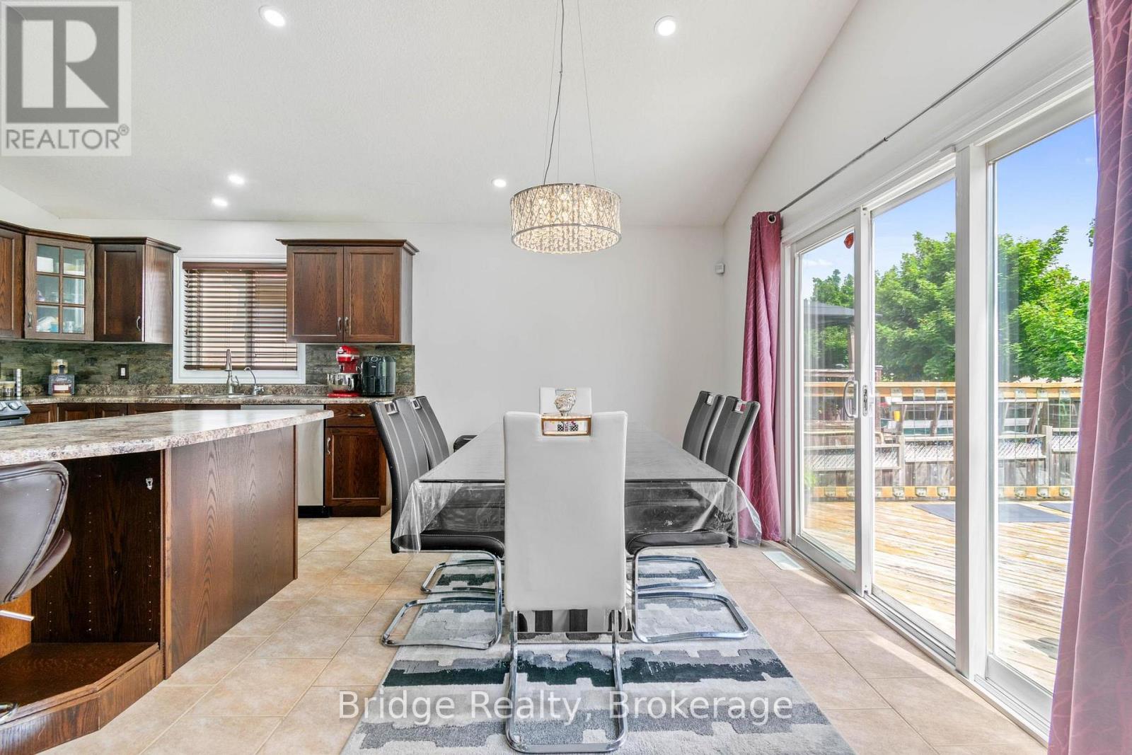 451 Fairway Road, Woodstock (Woodstock - North), Ontario  N4T 0E1 - Photo 14 - X12878592