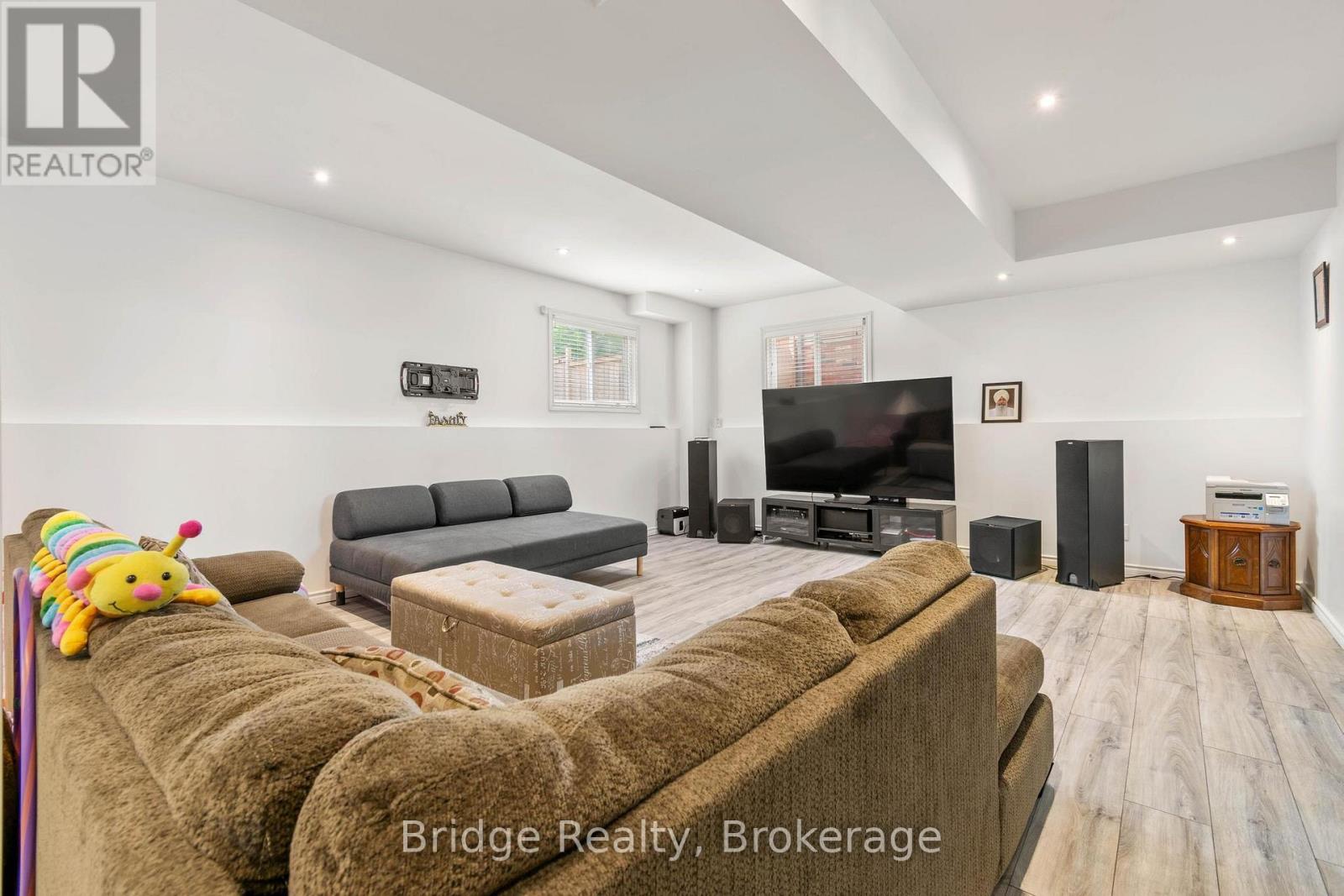 451 Fairway Road, Woodstock (Woodstock - North), Ontario  N4T 0E1 - Photo 25 - X12878592