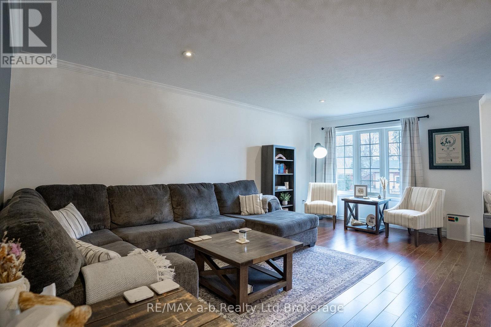 4 George Street, Norwich (Norwich Town), Ontario  N0J 1P0 - Photo 9 - X12878756