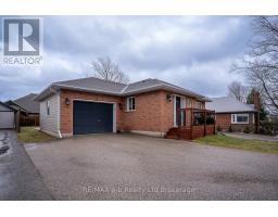 4 GEORGE STREET, norwich (norwich town), Ontario