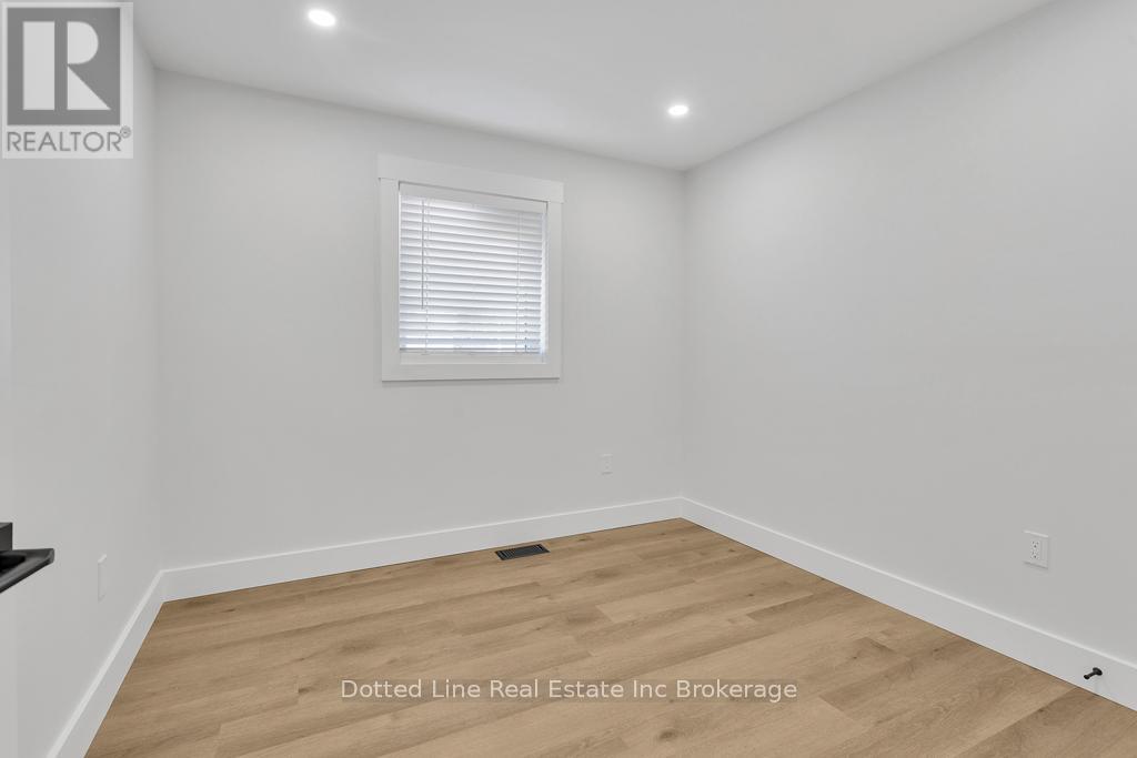 18 Walnut Drive, Tillsonburg, Ontario  N4G 5S2 - Photo 15 - X12879414