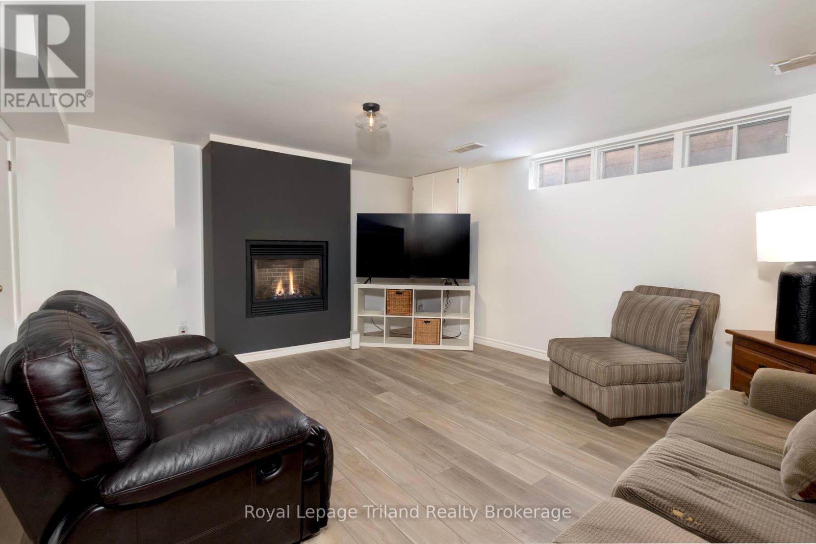 26 Knowles Drive, Woodstock (Woodstock - North), Ontario  N4S 8T8 - Photo 26 - X12879468