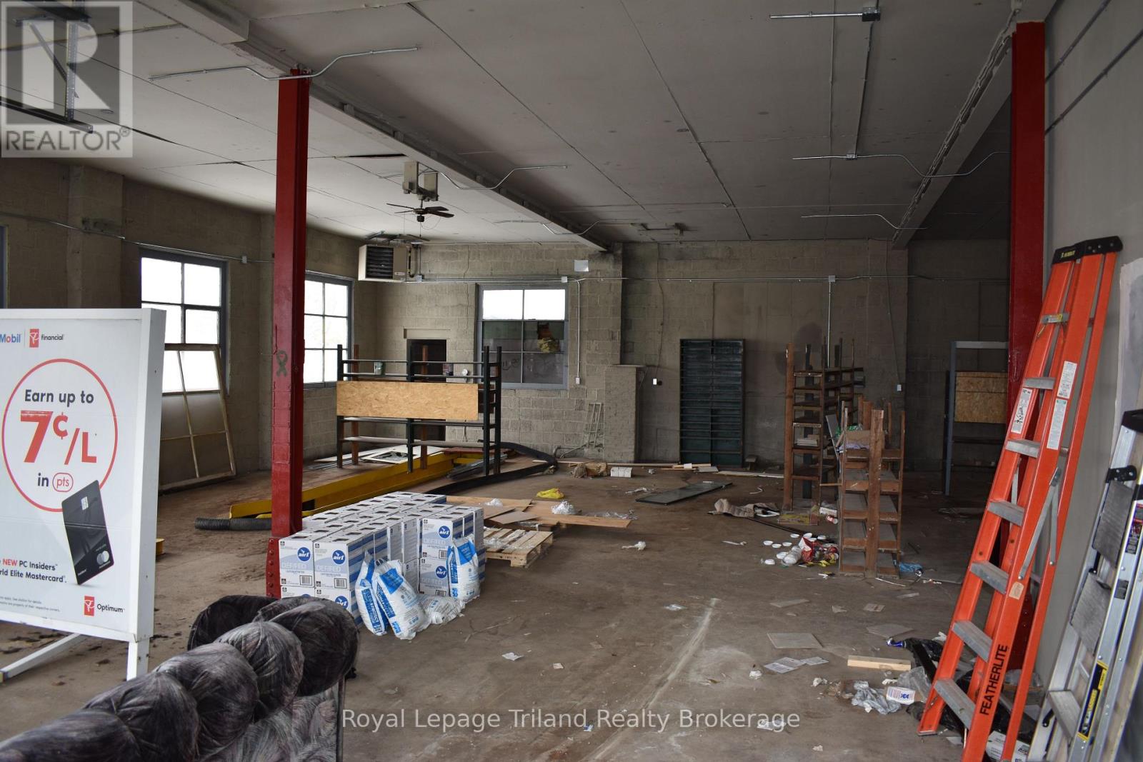 11 Ontario Road, West Perth (Mitchell), Ontario  N0K 1N0 - Photo 8 - X12880624