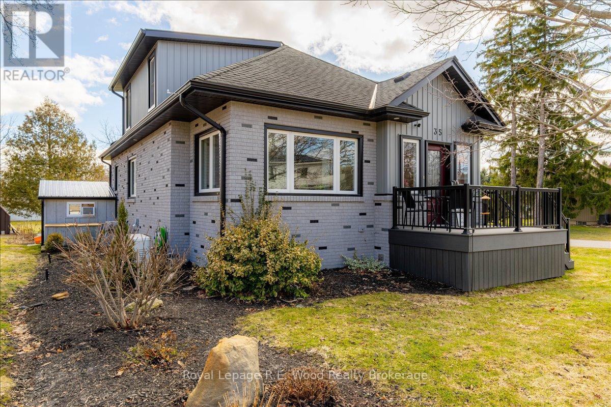 35 Church Street E, Norwich (Burgessville), Ontario  N0J 1C0 - Photo 2 - X12880628